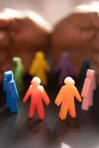 Colorful figures representing the need for a flexible benefits solutions.